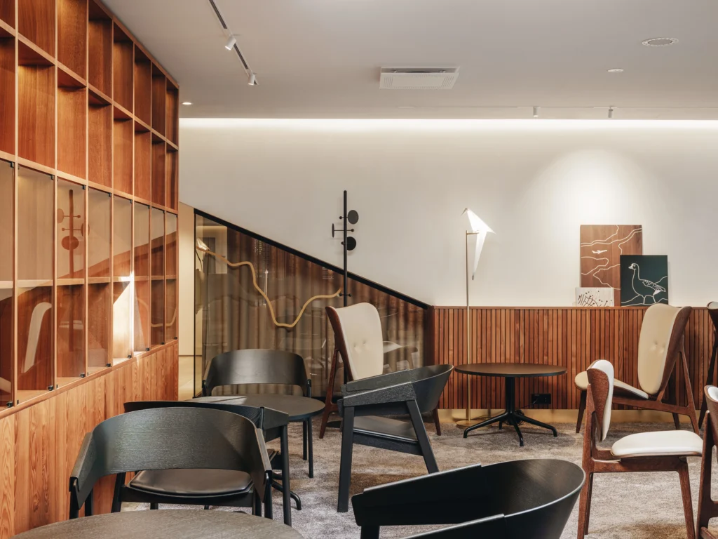 Tallinn airport business lounge accented with Thermory Benchmark Ash Veneer