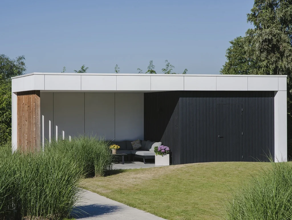 Thermory Cladding finished with Black Vivid by Thermory