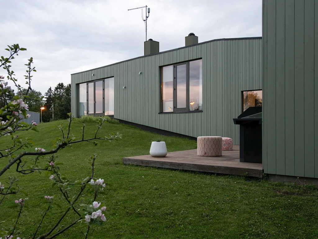 Custom colored home with Vivid by Thermory