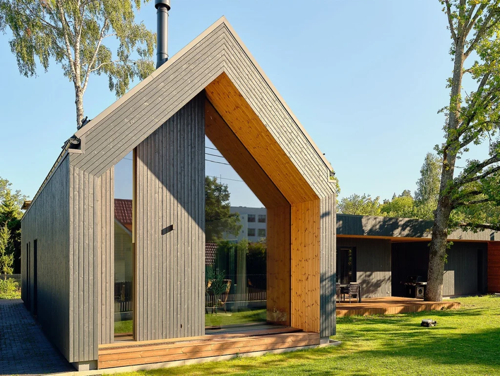 Benchmark Pine by Thermory Cladding finished with Vivid by Thermory