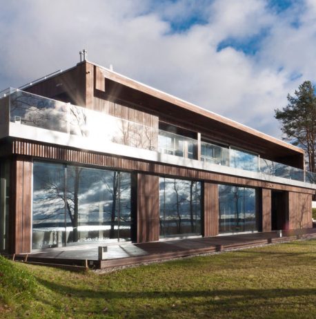 Thermory_Gallery_Cladding_Ash_Lake-Home_3-650x650